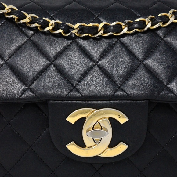 Chanel Vintage XL Maxi Flap in Black Lambskin - Picture 5 of 8